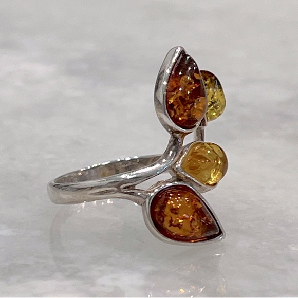 Multicolor Baltic Amber Sterling Silver Ring - Picture 4 of 8